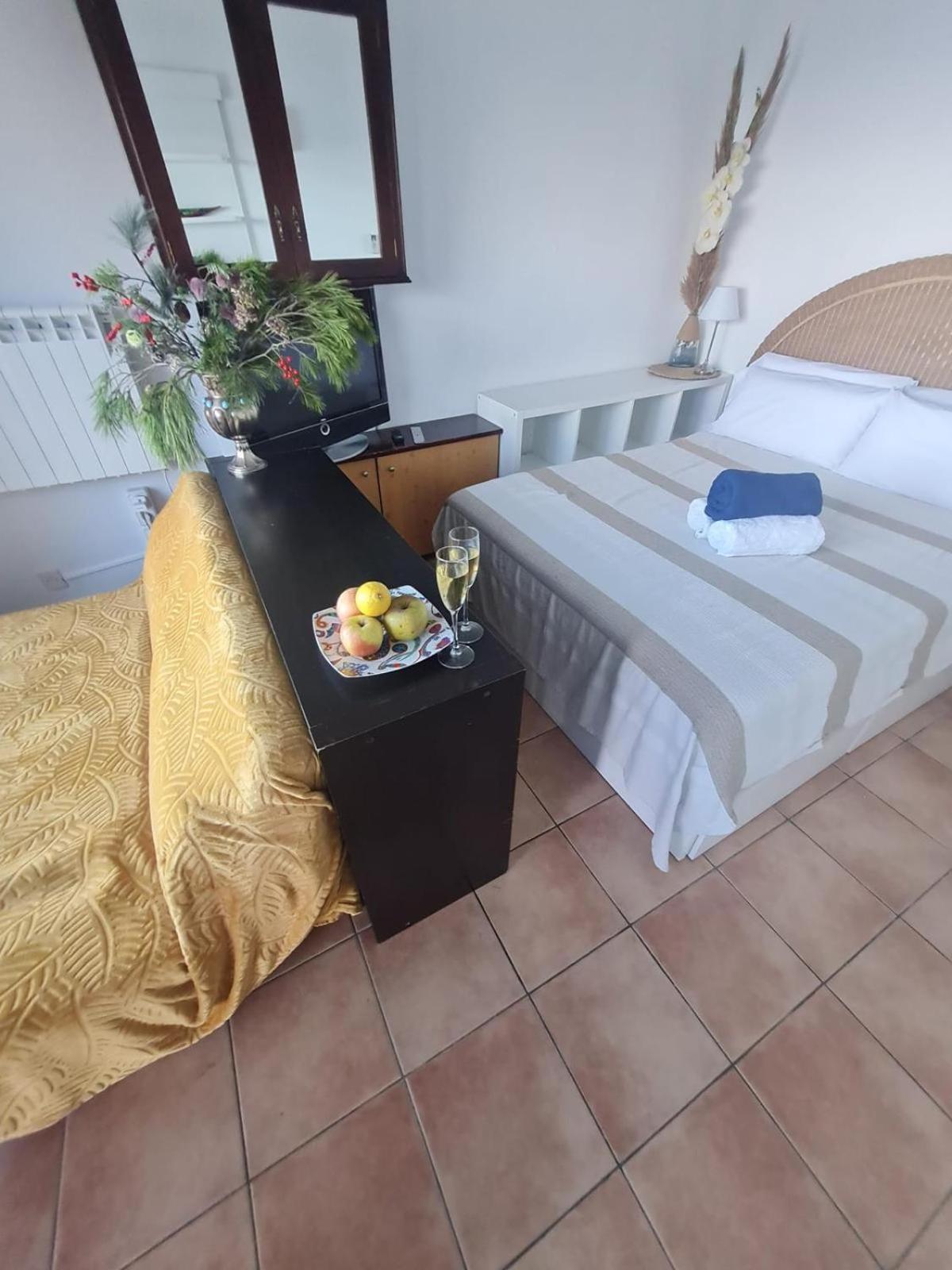 Apartamento Cap sa Sal Begur 74 con Terraza literalmente Sobre el Mar Exterior foto